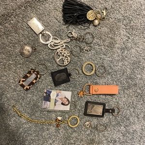 Lot of 13 Fancy bling bling keychains good condit